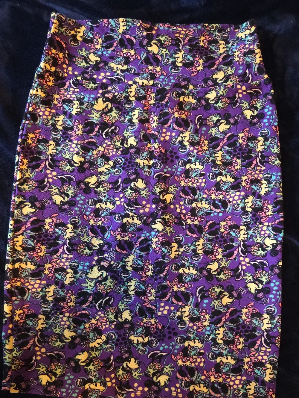 NWOT LuLaRoe Cassie Minnie Mouse Print Skirt - Size SMALL